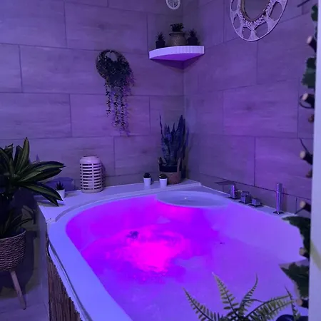 Sensuelle Avec Balneo & Ambiance Tamisee